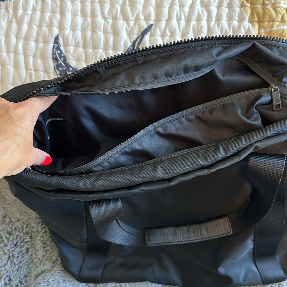 Carry the Day Gym bag by Lululemon. - Picture 14 of 15